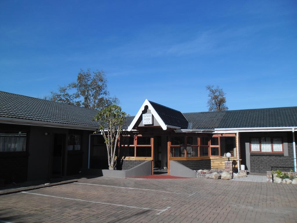 Reheifo Lodge George Buitenkant foto