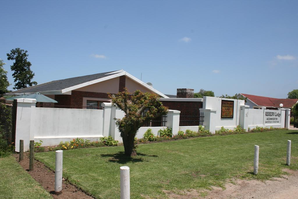 Reheifo Lodge George Buitenkant foto